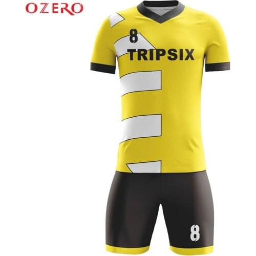 Guangzhou Latest Design Dry Fit Football Jersey Set