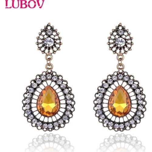 Hollow Metal Frame Acrylic Heart Stone Pendant Earrings Circle Rhinestone Deoration Drop Earrings Women Fashion Jewelry Gift