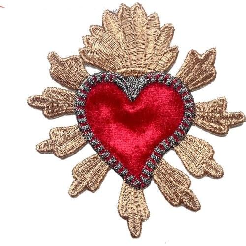 New Gold Crown and Red Love Loving Heart Love Patch Fashion Embroidery Sew on Patches for Clothes Jacket Applique DIY Accessory