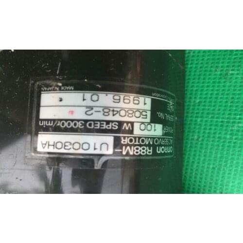 R88M-U10030HA USED one , Servo Motor , Good Working