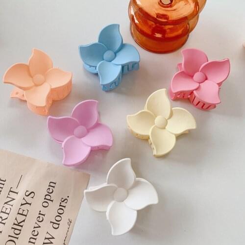 Candy color flower hair claws