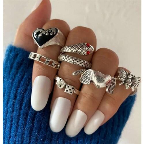 KISS WIFE Gothic Heart Snake Rings Set for Women Men Funny Creative Silver Color Animal Bee Skull Ring Hiphop Jewelry