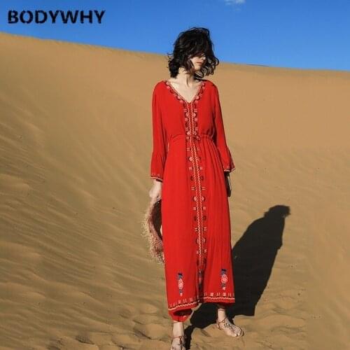 2020 Summer New Ethnic Style Embroidered Dress Female V-neck Retro Mid-length Corset Lace Dress Desert Clothes