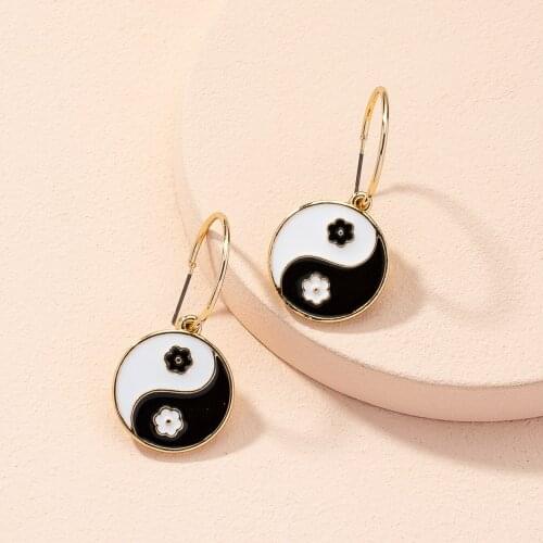 Creative Flower Tai Chi Round Pendant Drop Earrings Simple Sweet Women Yin Yang Gossip Punk Accessories Trend Jewelry Gift