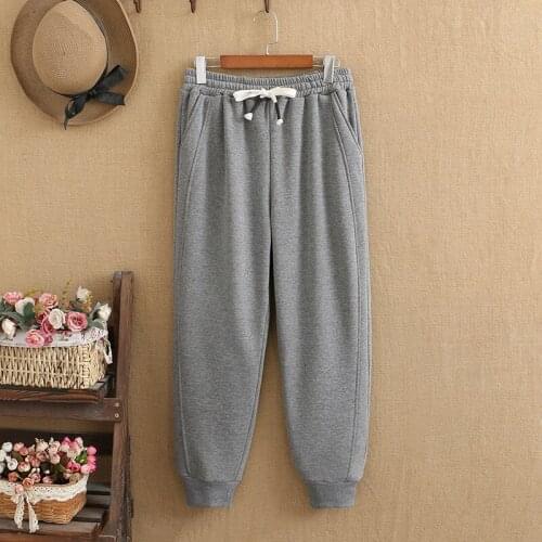 Big Sizes Woman Cloth A pair of thick, loose trousers worn in winter with a flannelette inside Baggy Waist leggings with pockets