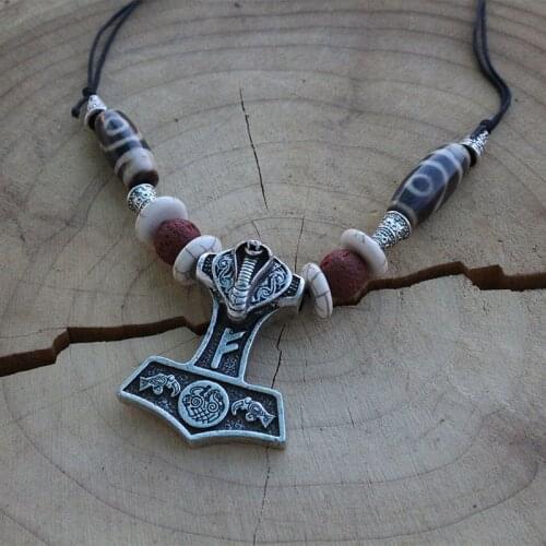 1pcs Cobra With Big Volcanic Stone, Flower Semi-precous Stone Necklace, Slavic Inspired Jewelry, Viking Dress Jewelry For Women