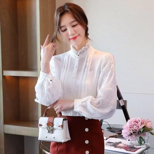 Autumn new French elegant white women chiffon shirt long-sleeved blouse Western style all-match lantern sleeve lace shirt