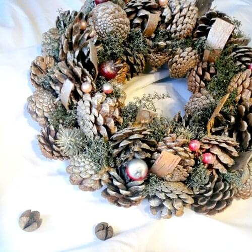 2021 Fall Winter Xmas Hangings Home Decoration Accessories Christmas Decorations For Home White Snow Wreath With Birch Bark Wrea