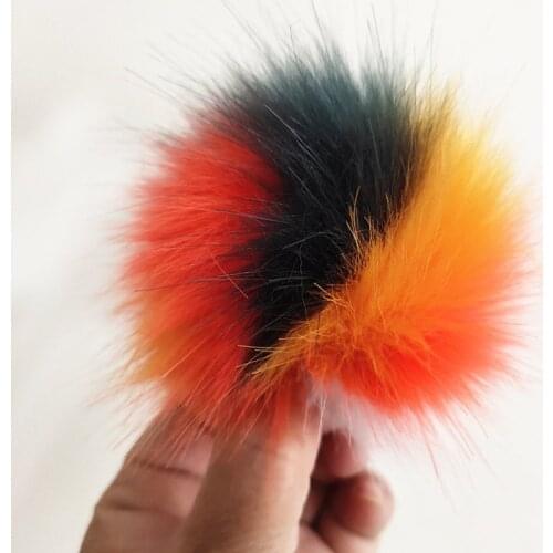 2020 New 32 Style Faux Fox Fur Ball 9cm Round Pompons DIY Jewelry Parts Making Pendant For Hat Coat Key Chain Handmade Crafts