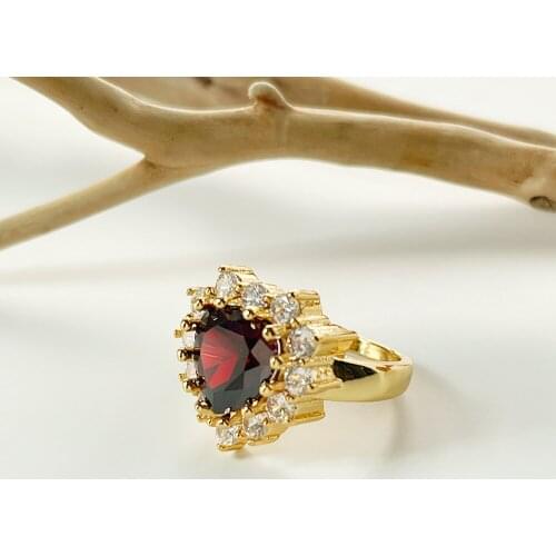 Monlansher Retro Luxury Red Crystal CZ Stone Large Heart Ring for Women Gold Color Brass Rings Vintage Fashion Wedding Jewelry