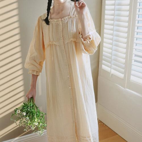 Womens Royal Style Sleepwear Cream-colored Princess Sleepshirts Vintage Ladies Girls Long Sleeve Lace Nightgowns Nightdress