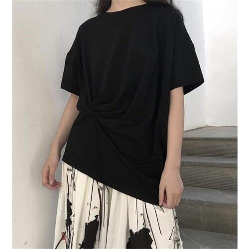 2021 new large trendy black womens top summer versatile side pleated t-shirt design sense short sleeve