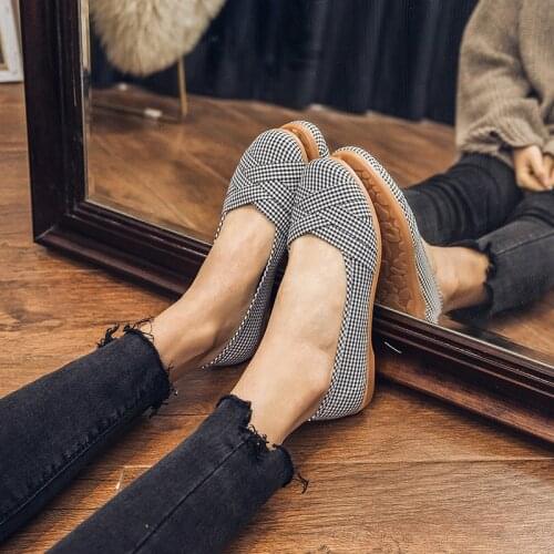 Women Non-slip Lightweight Flat Shoes Comfortable Casual Running Walking Sneakers Rubber Sole Breathable 2021 New Loafers