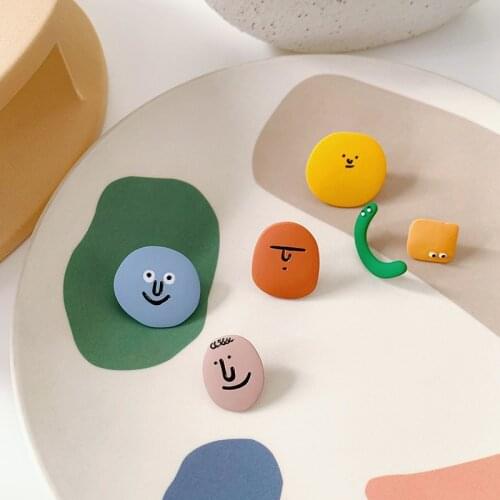 Korean Personality Human Face Clip on Earrings for Women Retro Abstract Statement Non Pierced Metal Fashion Ear Clips Jewelry