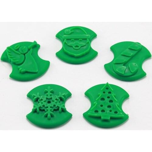 5Pcs/Set Pet Dinosaur Christmas Cookie Stamp Plastic Fondant Cutter Biscuit Mold Cake Decorating Tools