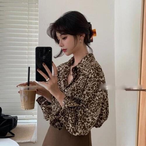 Leopard Vintage Sexy Women Shirts Summer New 2021 Turn-Down Collar Long-Sleeved Pocket Loose Female Outwear Tops
