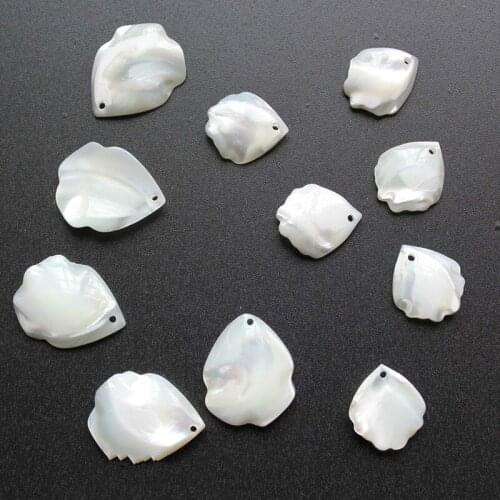 5pcs / bag natural shell horseshoe snail gardenia petal pendant jewelry making DIY necklace bracelet earrings accessories