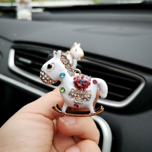 Car Alloy Carousel Perfume Clip Creative Diamond-studded Car Air Conditioning Air Outlet Aromatherapy Clip Car Accessories
