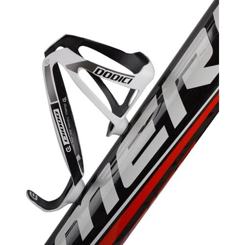 2PCS Carbon Bottle Cage Water Bottle Cage 16g MTB/Road Bicycle Bottle Holder Bike Mountain Fixed Gear Bike Accessories