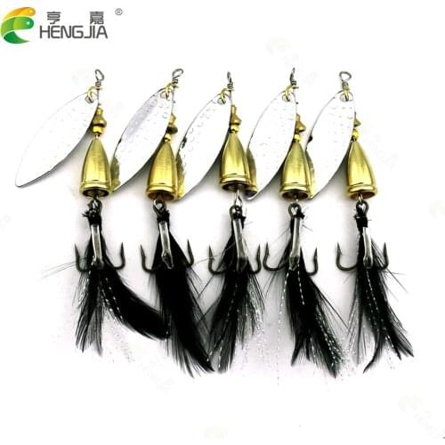 1pcs Spinner Lure 6.5CM 8.5G Hard Bait Spoon Lure Feather Treble Hook Metal Fishing Lure Crankbait Bass Lure Wobblers