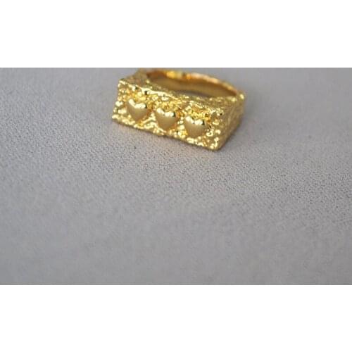 European and American brass gold-plated concave-convex texture heart-to-heart embossed texture ring index finger ring female