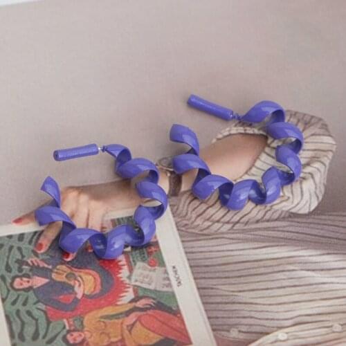 Candy Color C-shaped Stud Earrings Ins Style Y2k Personality Design Twisted Spray Painted Circle Earrings Women Fashion Jewelry