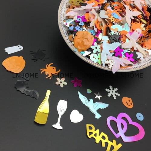 50g/lot Bat Spider Dove Pumpkin Lantern Bottle Goblet Halloween Party Decorations Mix Models Loose Sequins