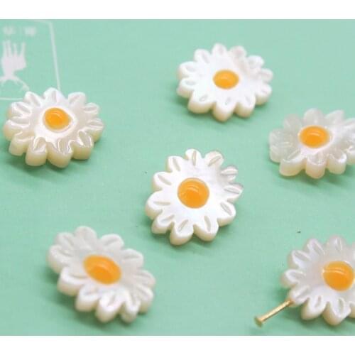 50pcs/lot 10mm/12mm/10*13mm Natural Daisy Flower Mother of Pearl for DIY Jewelry daisy Flower Cut Mother Pearl shell for Gift