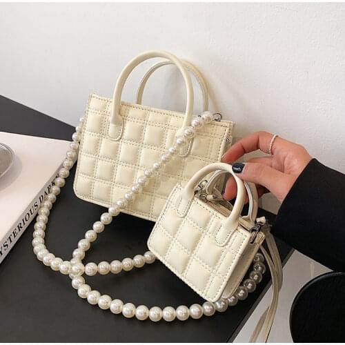 2021 New Womens Mini Square Bag Pearl Crossbody Bag Chain Handbag Fashion Shoulder Messenger Lipstick Bag Casual Womens Bags