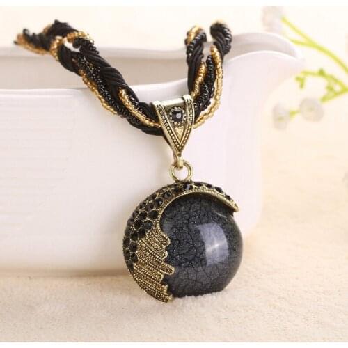 TDQUEEN Natural Stone Pendant Necklaces Gold Color Metal Round Black Crystal Stone Statement Necklaces for Women