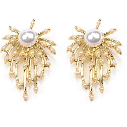 Fashion Simple Gold Metal Tassel Starburst Drop Earrings Women Faux Pearl Long Earring Jewelry Female Elegant Party Earrings