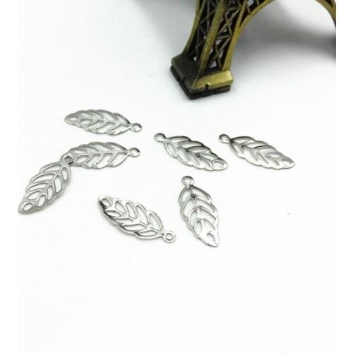 Seasha 200pcs 13x5.5x0.3mm Stainless Steel Leaf Shape Pendants Small Charms for Jewelry Making Bracelet Necklace DIY