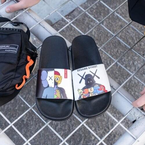 2021 Summer New Unisex Men Bath Slippers Sandals Beach Slippers Fashion Casual Women Lovers Room Shoes Flip Flop Printing Light