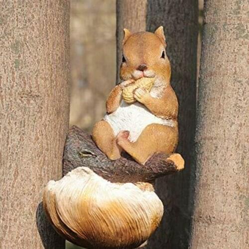 Raccoon Bird Feeding Tree Decoration Outdoor, Hanging Garden Statue, Wild Seed Bird Feeding Tree Hugging Sculpture, Whimsical Ga