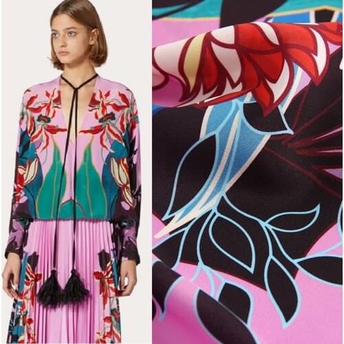 V Brand Pink Digital Printing High-end Dress Fabric Polyester Fashion Textile Sewing Fabric for Dress Shirt Designer Fabric