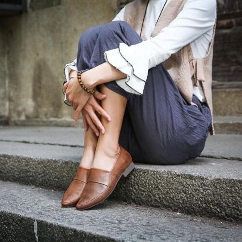 Designer Shoes Genuine Leather Slip-on For Women Handmade Pointed Toe Flats Coffee