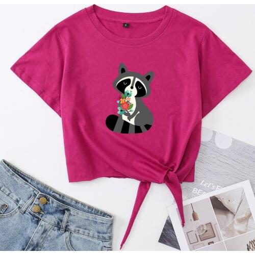 Cute Raccoon Holding Flower Crop Top Womens Summer Short-sleeve Print Cotton T-shirt Cropped Tops Graphic Tee with Front Knot