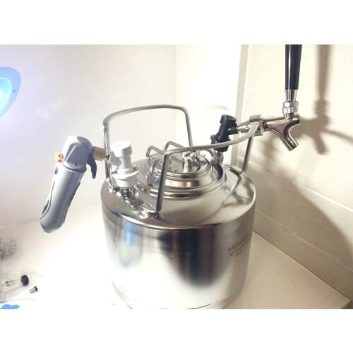 6L Cornelius style Stainless Steel Beer Keg & beer faucet tap & co2 keg charger kit,homebrew set