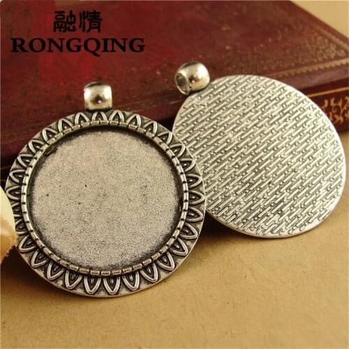 RONGQING Trendy Antique Silver 25mm Cameo Round Cabochon Pendant Settings 30pcs/lot Metal Accessories for Jewelry Making