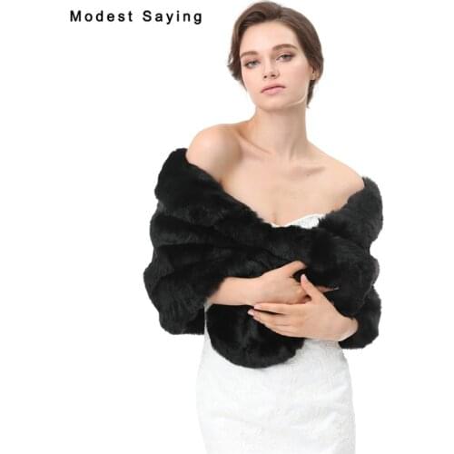 Black Faux Fur Wedding Shawls 2017 New Arrival Formal Bridal Cloak Women Party Boleros Fur Stoles Warm Wraps Wedding Accessories