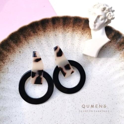 QUMENG 2020 stud Earrings for Women Leopard black Round Circle Earring acrylic resin Personality geometric exaggeration ear ring