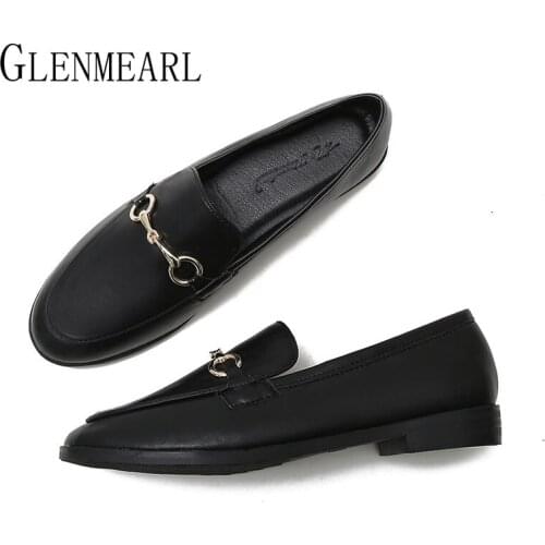 Women Basic Flats High Quality PU Leather Comfortable Loafers Metal Decoration Round Toe Brand Casual Flats 2021 Spring New