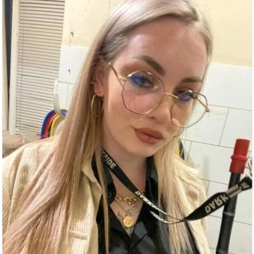 Brand Designer Fashion Polygonal Literary Women Flat Mirror Glasses Retro Metal Frame Anti Blue Light Blocking Eyeglasses Luxury