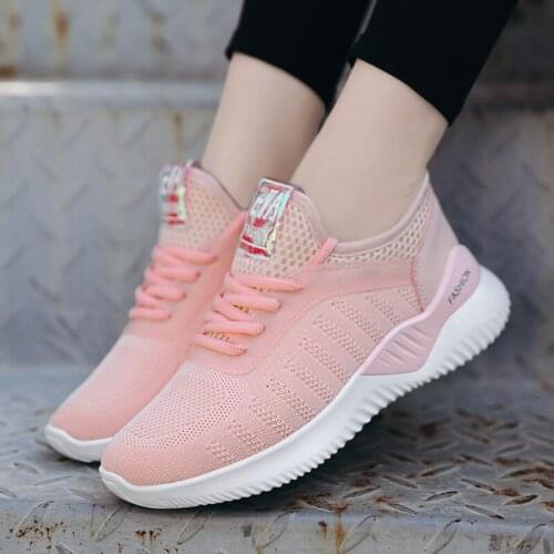 Flying Woven Women Running Shoes Four Season Mesh Sneakers Pink Young Lady Trainer Student Sport Walking Movement Athletic Light