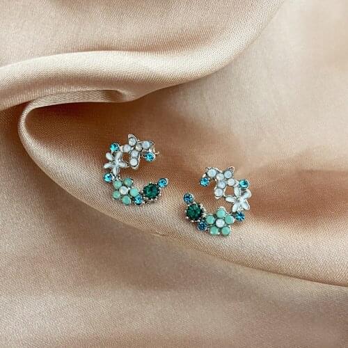 Korean Style Sweet Green Flower Stud Earrings for Women Girls Cute Crystal Flower Earrings Charm Party Jewelry Gifts