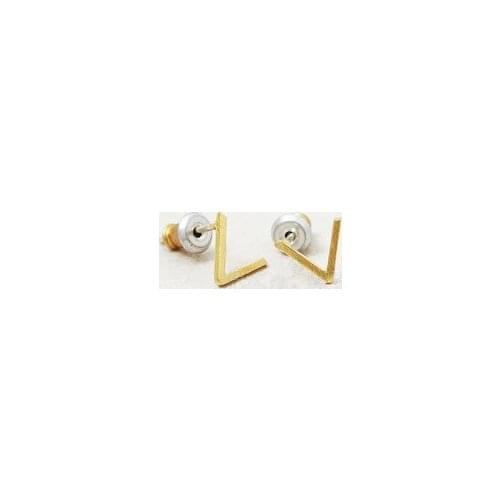 Fashion "V" letters stud earrings, symbolic victory "V" stud earrings for women