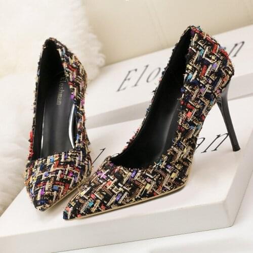 2020 New Hot Fashionable and delicate high-heeled shoes womens shoes stiletto high-heeled shallow mouth pointy single shoes