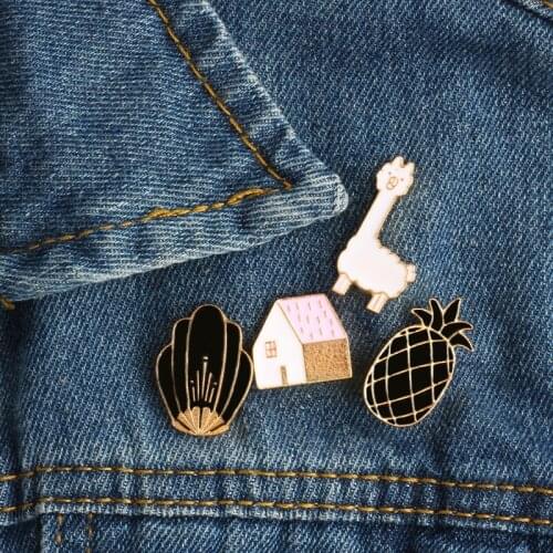1PC Fashion Cute Cartoon Sheep House Shell Pineapple Enamel Pin Brooch Denim Collar Badges Pins Brooches For Women Girl Jewelry