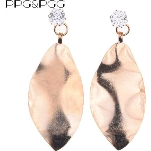 Fashion jewelry long earrings female earrings simple Department of metal leaves earrings