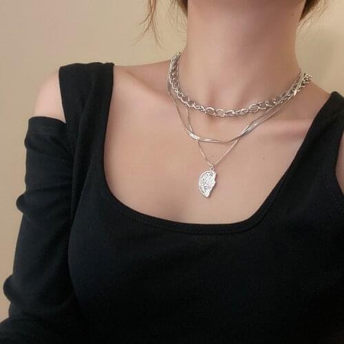 Necklace for Women Retro Multi-layer Chain Necklace Niche Design Crescent Fashion Pendant Clavicle Chain Jewelry Wholesale